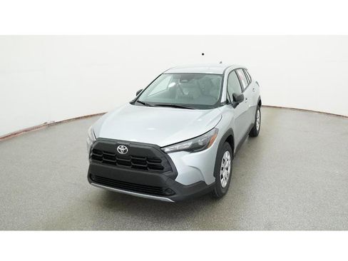 New 2026 Toyota Corolla Cross L FWD image 17