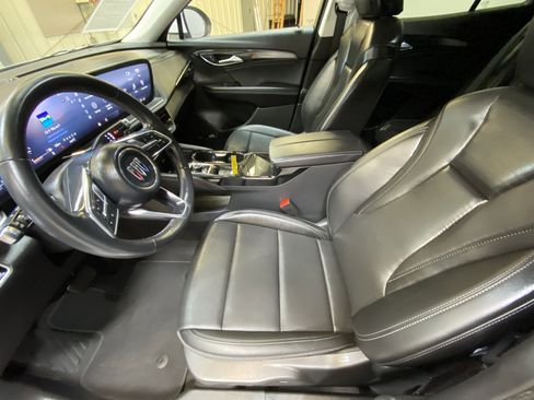 Used 2025 Buick Envision Preferred image 22