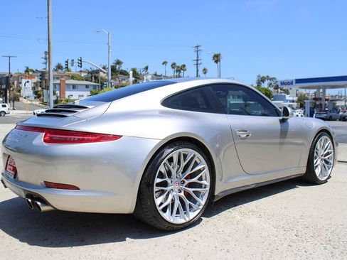 Used 2013 Porsche 911 Carrera 4S AWD/4WD image 6