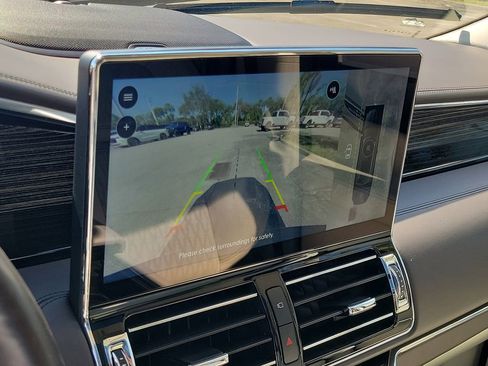 Certified 2022 Lincoln Navigator L Black Label image 32