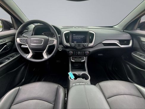 Used 2024 GMC Terrain SLT w/ LPO, 'HIT The Road' Package AWD/4WD image 9