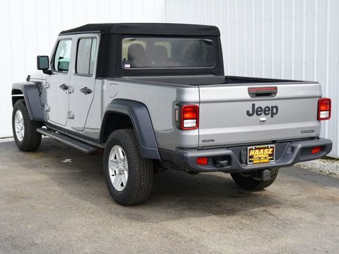 Used 2020 Jeep Gladiator Sport w/ Quick Order Package 24S AWD/4WD image 4