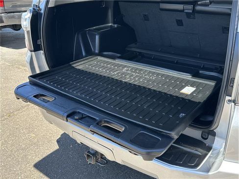 Used 2017 Toyota 4Runner SR5 Premium AWD/4WD image 31