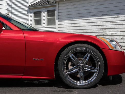 Used 2005 Cadillac XLR RWD image 11