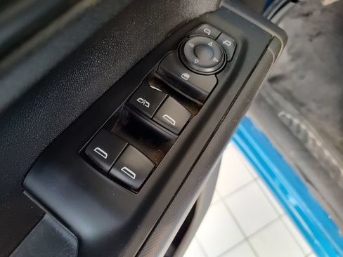 Used 2022 Chevrolet Silverado 1500 Custom w/ LPO, Dark Essentials Package RWD image 19