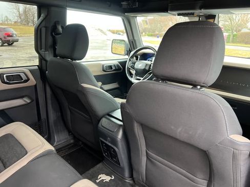 Used 2022 Ford Bronco Wildtrak image 29