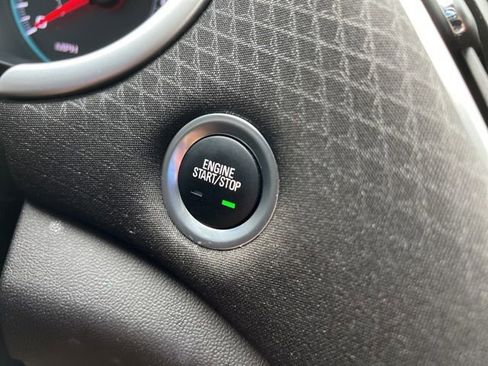 Used 2024 Chevrolet Malibu LT image 34