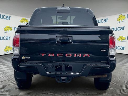 Used 2022 Toyota Tacoma TRD Off-Road image 5
