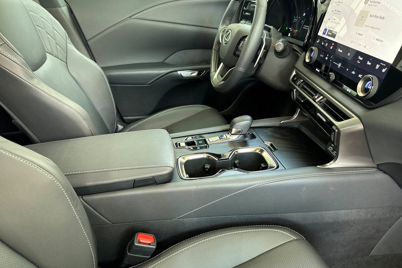 Certified 2026 Lexus RX 350h w/ Convenience Package AWD/4WD image 20