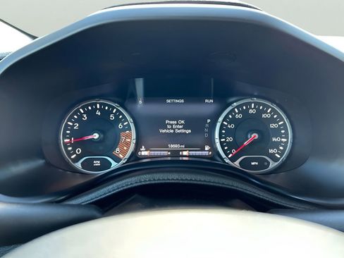 Used 2021 Jeep Renegade Latitude image 18