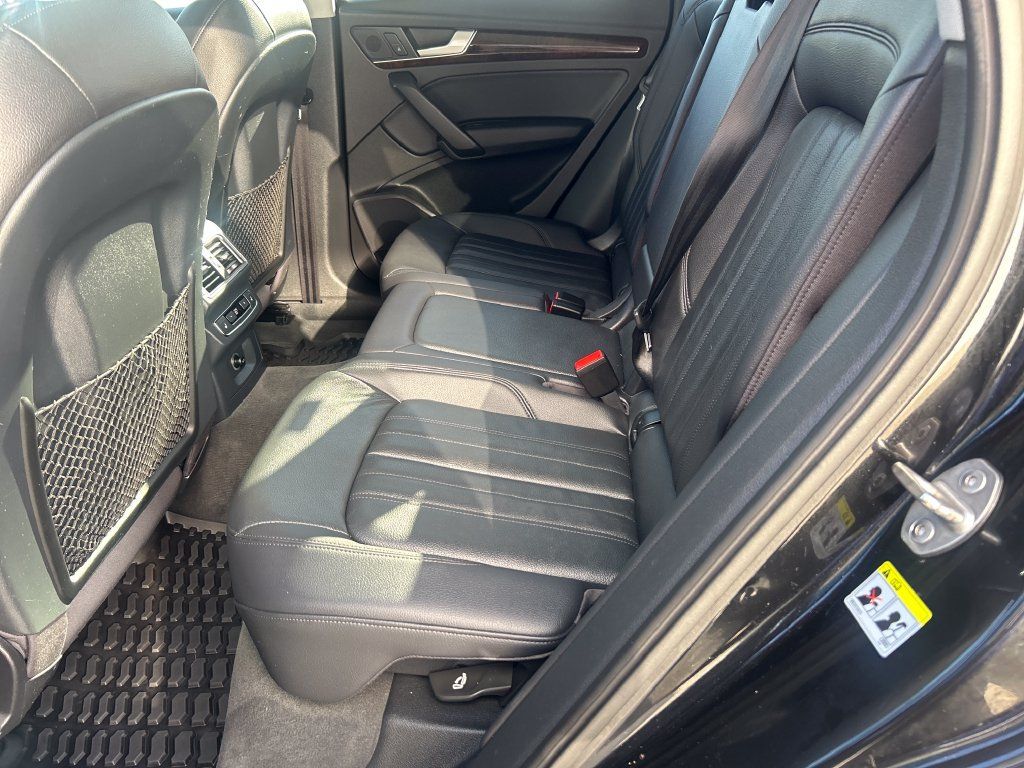 Used 2018 Audi Q5 2.0T Premium Plus w/ Premium Plus Package AWD/4WD image 29
