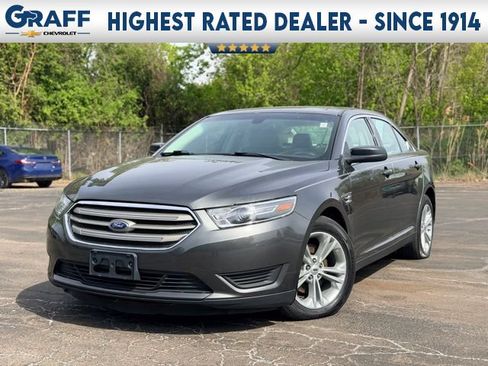 Used 2018 Ford Taurus SE FWD image 1