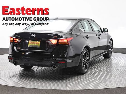 Used 2024 Nissan Altima 2.5 SR FWD image 5