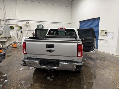 Used 2018 Chevrolet Silverado 1500 LTZ w/ LTZ Plus Package image 7