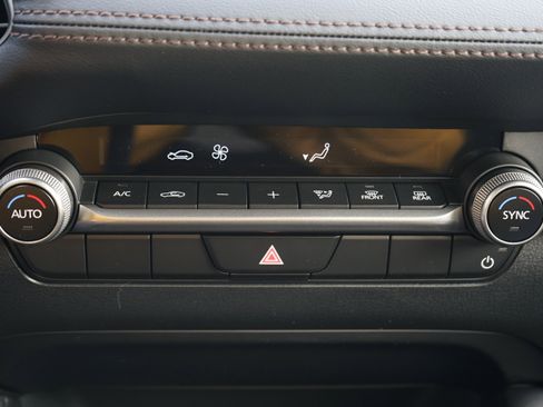 New 2026 MAZDA MAZDA3 s Sport FWD image 18
