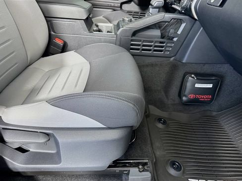 Used 2024 Toyota Tacoma TRD Sport RWD image 34