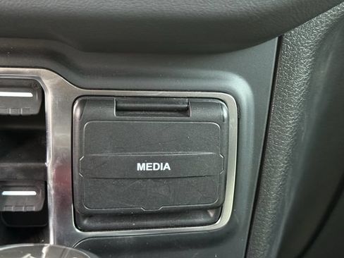 Used 2024 Jeep Wrangler Unlimited Rubicon AWD/4WD image 21