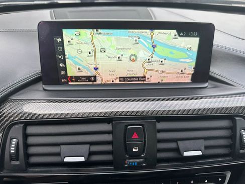 Used 2018 BMW M4 Coupe w/ Competition Package image 21