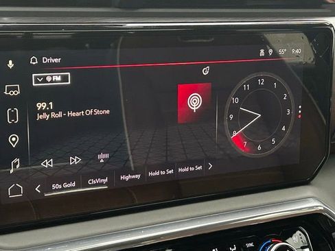 Used 2025 GMC Sierra 2500 Denali Ultimate image 28