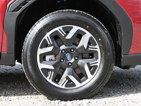 Certified 2025 Subaru Forester image 13