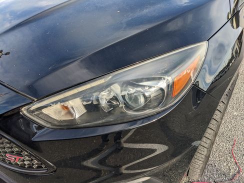 Used 2016 Ford Focus ST w/ Equipment Group 402A image 6