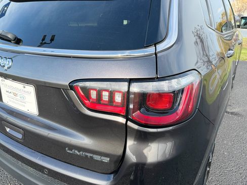 Used 2024 Jeep Compass Limited image 14