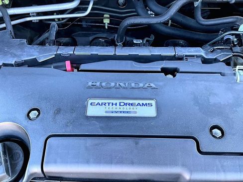 Used 2017 Honda Accord Sport image 29