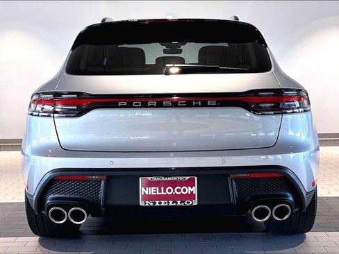 Used 2026 Porsche Macan AWD/4WD image 9