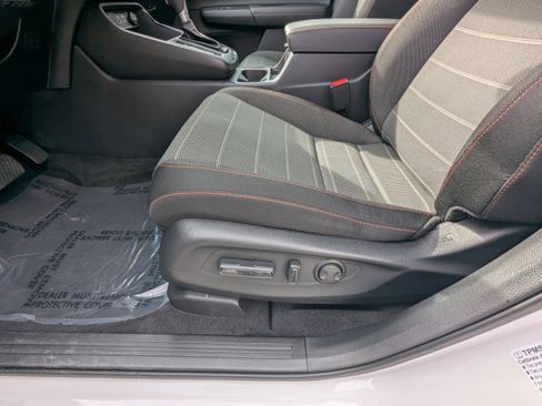 Used 2025 Honda CR-V Sport image 18