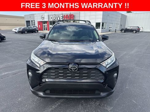 Used 2019 Toyota RAV4 XLE Premium w/ Cold Weather Package AWD/4WD image 34