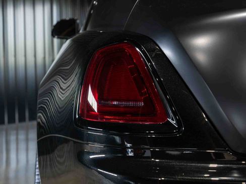 Used 2020 Rolls-Royce Wraith RWD image 9
