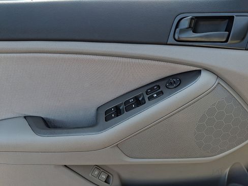 Used 2015 Kia Optima LX FWD image 11