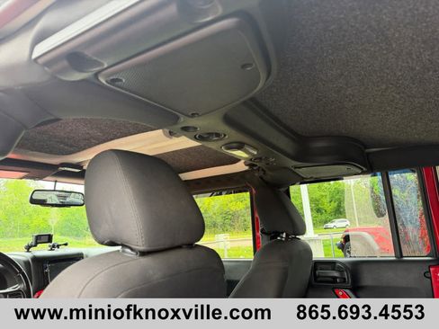 Used 2021 Jeep Wrangler Unlimited Rubicon AWD/4WD image 33