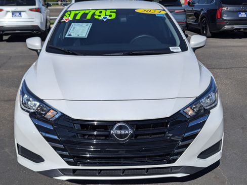Used 2024 Nissan Versa SV image 6