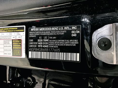 Used 2024 Mercedes-Benz GLE 450e 4MATIC image 34