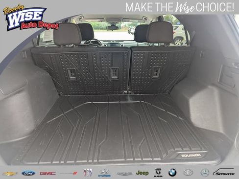 Used 2021 Chevrolet Equinox LT FWD image 18