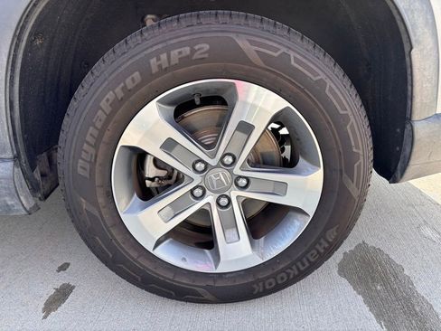Used 2024 Honda Pilot EX-L image 11