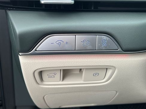 New 2026 Genesis GV80 2.5T Advanced image 24