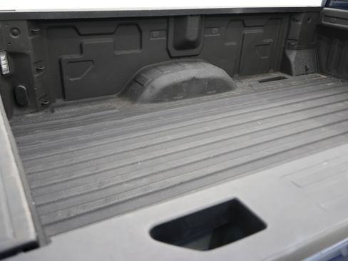 Used 2021 GMC Sierra 2500 SLE w/ X31 Off-Road Package image 5