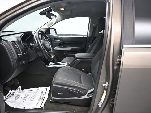 Used 2016 Chevrolet Colorado LT w/ LT Convenience Package image 14