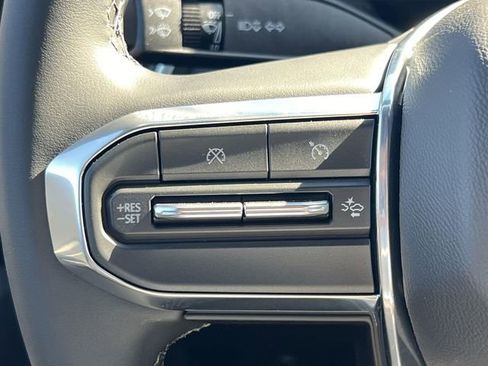 New 2026 GMC Canyon Elevation w/ LPO, Black Badging Package image 13