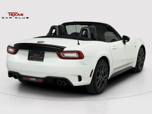 Used 2017 FIAT 124 Spider Abarth image 7