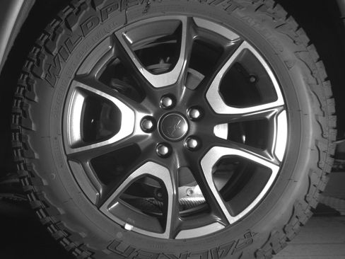 Used 2025 Jeep Compass Trailhawk AWD/4WD image 14
