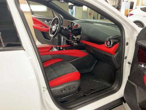 Used 2024 Chevrolet Blazer EV RS AWD/4WD image 16