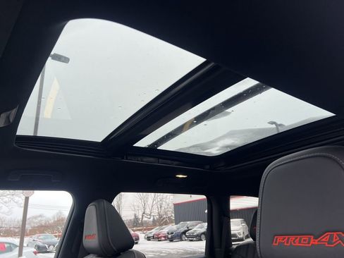 Certified 2025 Nissan Armada PRO-4X w/ Pro-4X Premium Package image 8