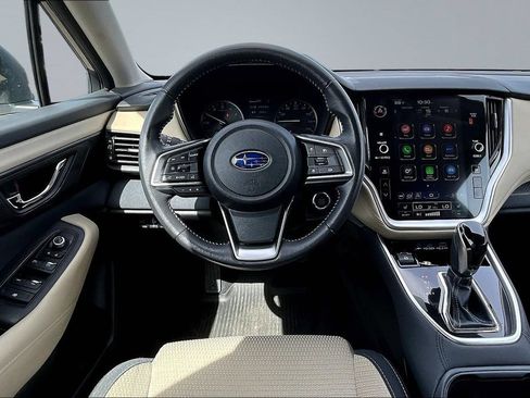 Used 2024 Subaru Outback Premium AWD/4WD image 8