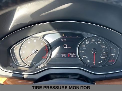 Used 2023 Audi Q5 2.0T Premium w/ Convenience Package image 18