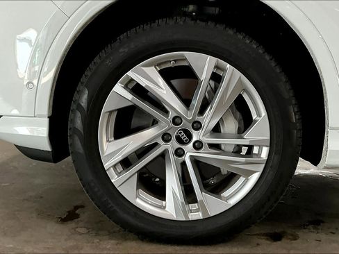 Used 2022 Audi Q7 Premium Plus w/ Premium Plus Package image 12