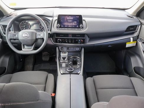 Certified 2025 Nissan Rogue S image 6