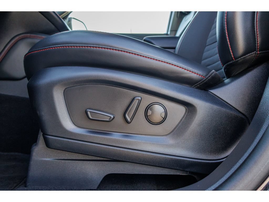 Used 2025 Ford Explorer ST-Line AWD/4WD image 18